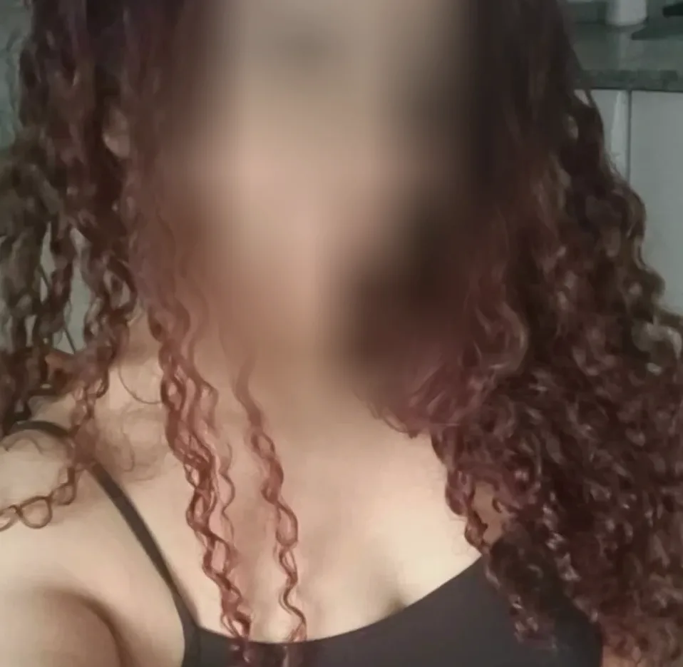 Daisy, 25