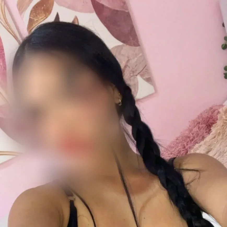 Erin, 23