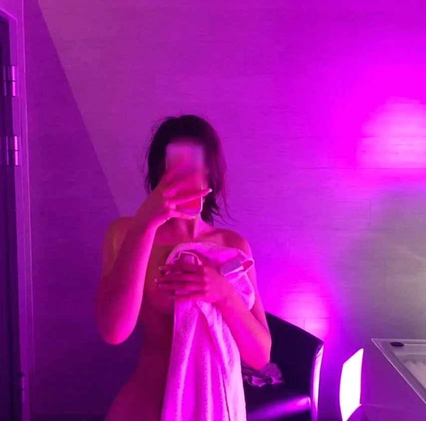 Hannah, 18