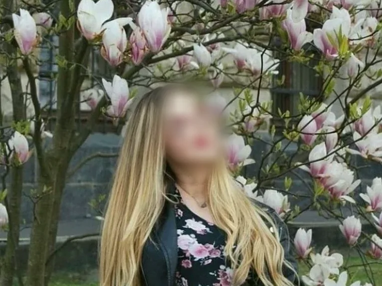 Maya, 25