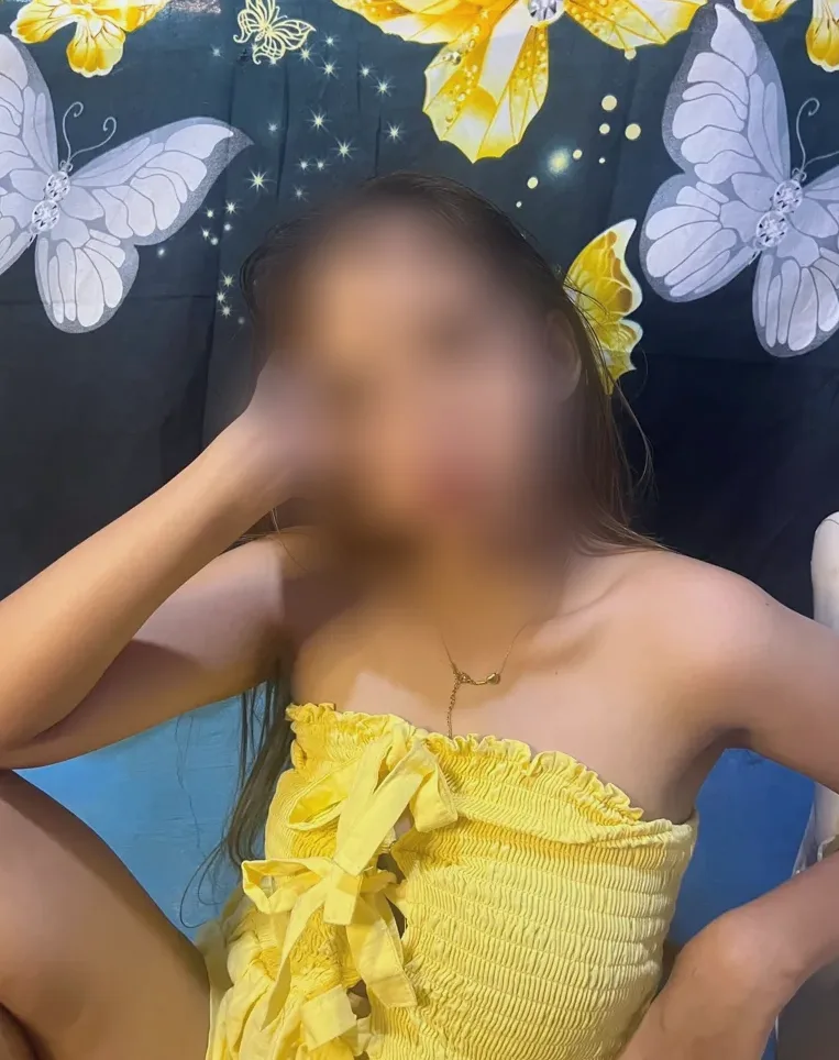 Millie, 25