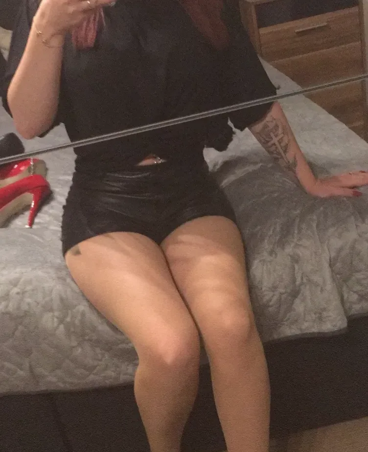 Nadia, 30