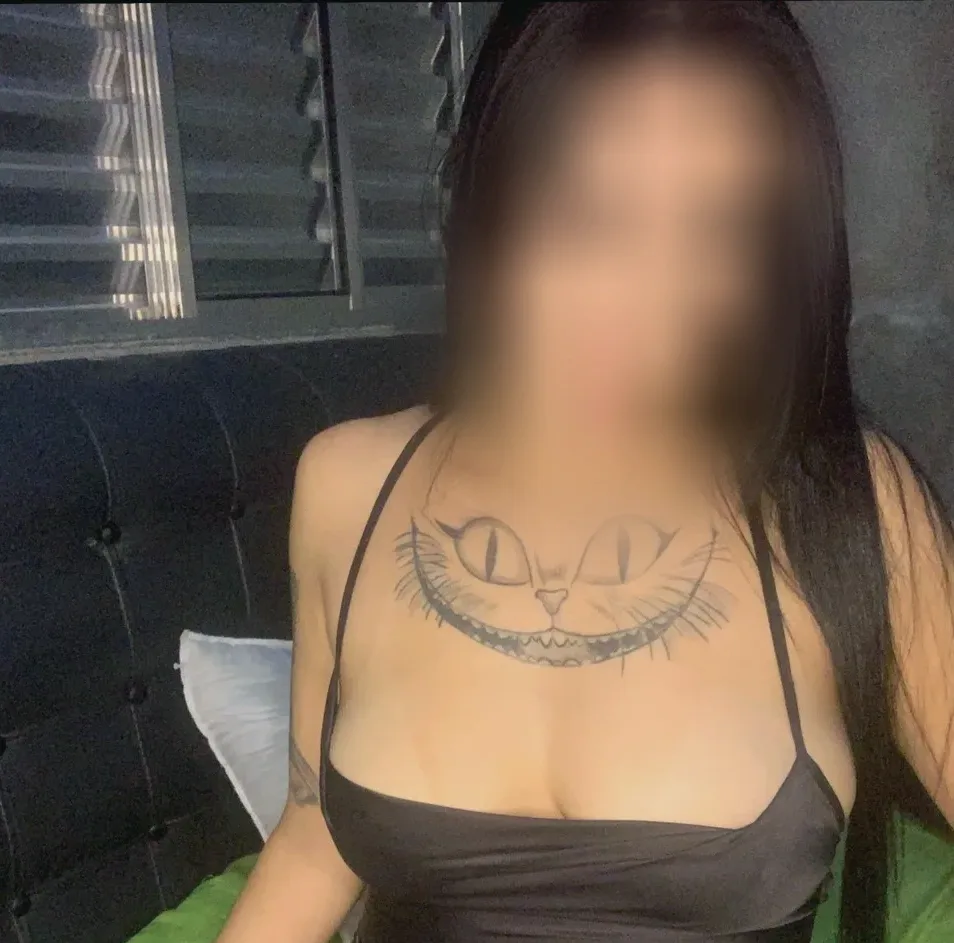 Victoria, 27
